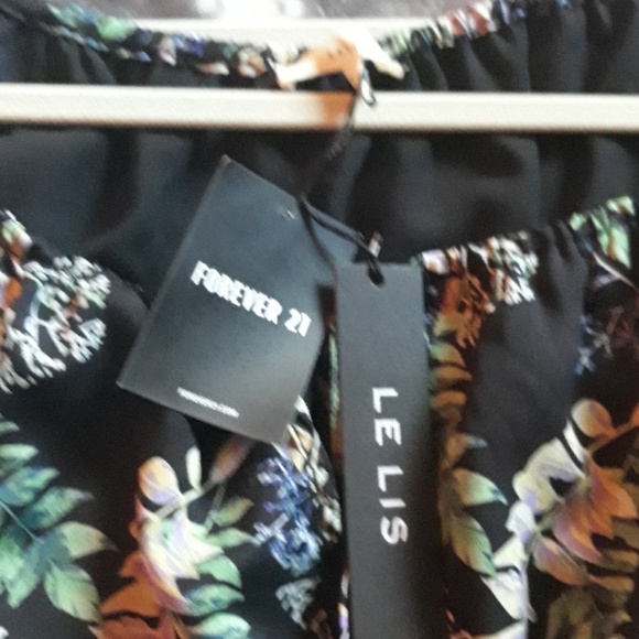 Forever 21 - Picture 3 of 3